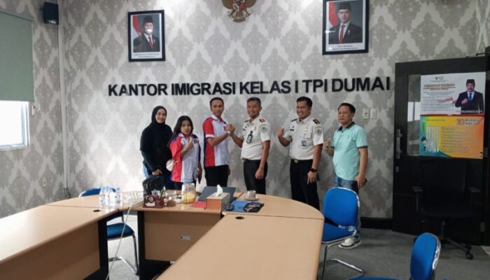 PWMOI Perkumpulan Wartawan Media Online Indonesia Kota Dumai Terus Memperkuat Peran Strategis Pers Sebagai Mitra Pemerintah